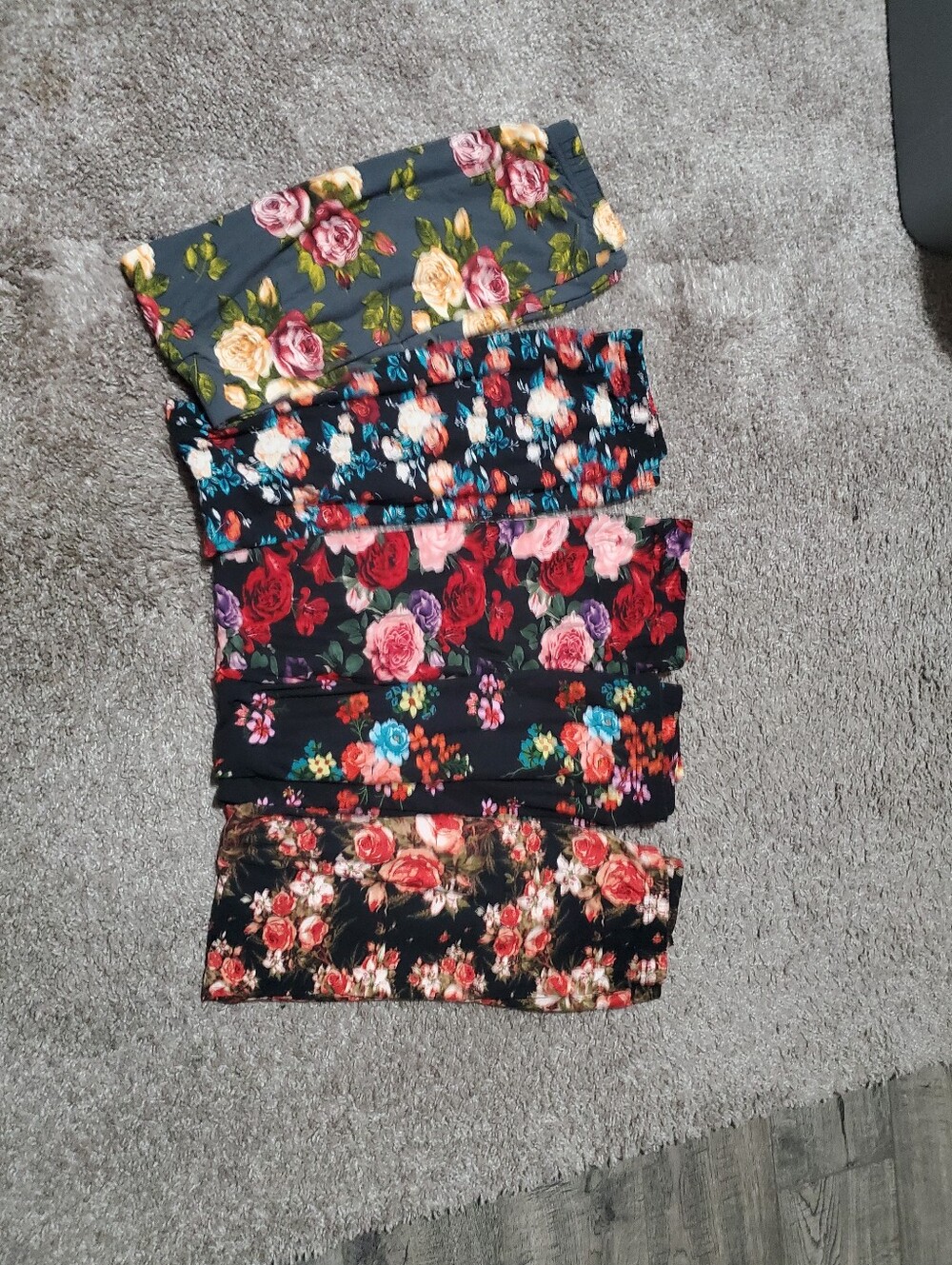 Infinity Raine Women's Floral Leggings Bundle Of 5 Leggings Buttery Soft - Picture 4 of 7